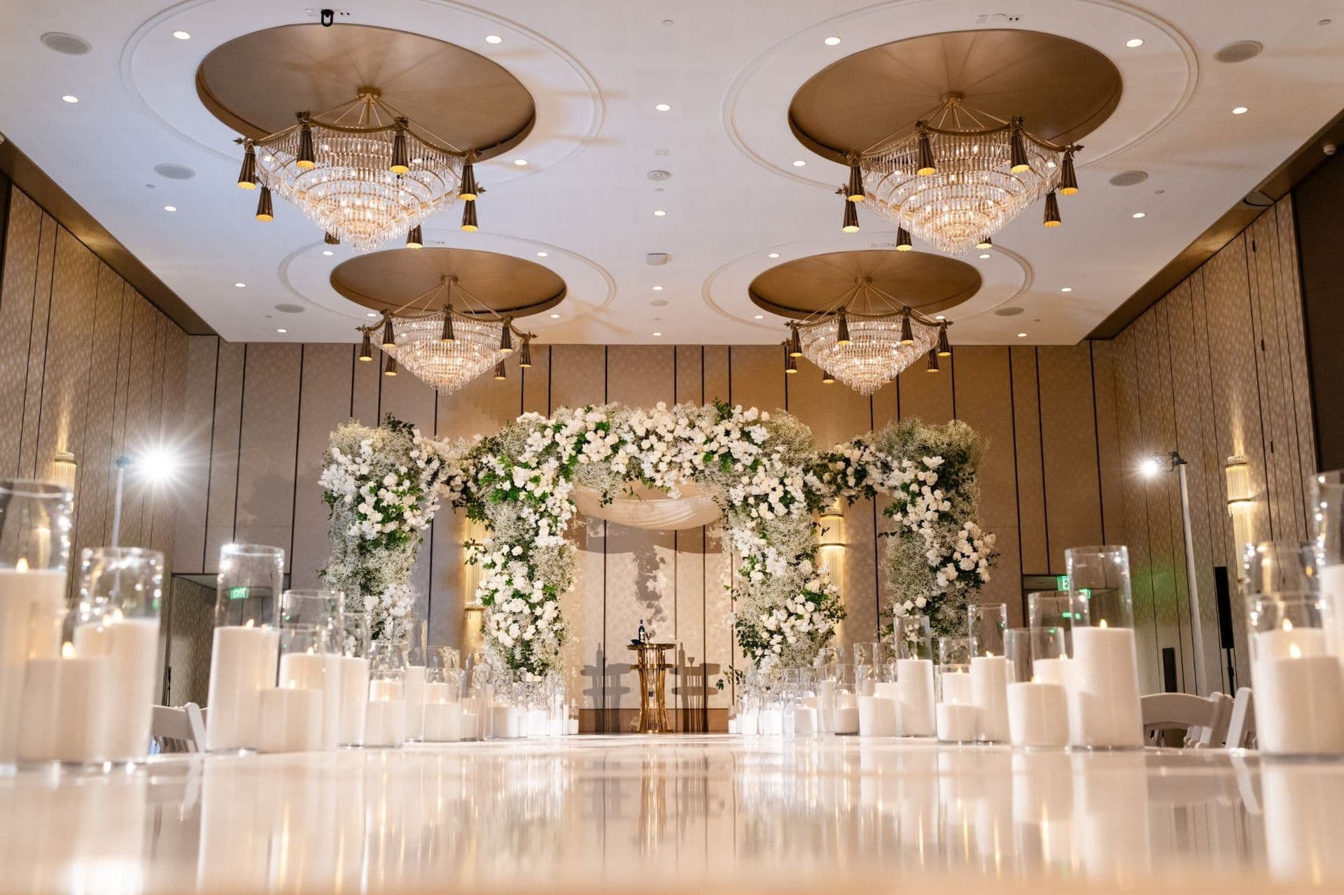 Fairmont Residences Century Plaza amenities